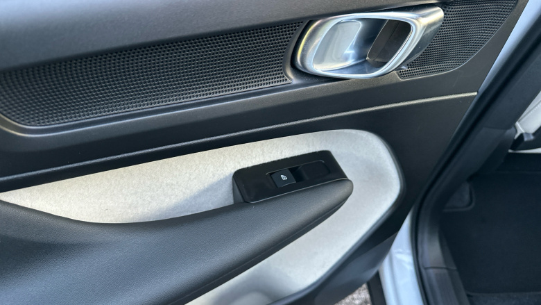 Volvo Xc40 1.5 T5 Recharge PHEV Inscription Pro 5dr Auto Estate